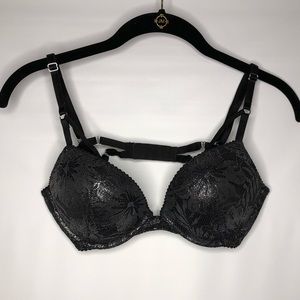 NEW VICTORIAS SECRET BOMBSHELL BRA